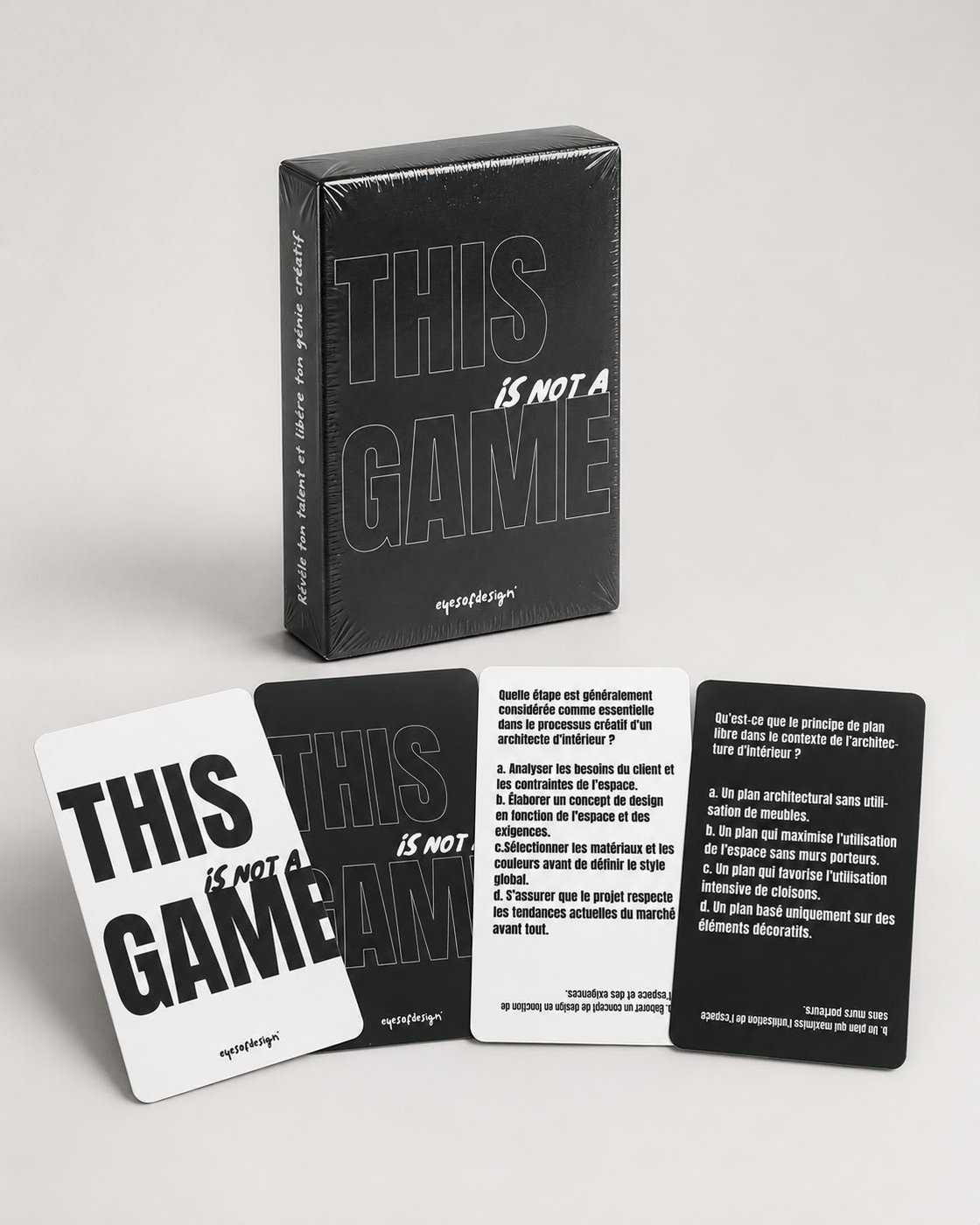 Le jeu This is Not a Game — boîte et cartes en éventail
